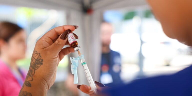 Dose de reforço de vacina contra meningite terá proteção maior dose-de-reforco-de-vacina-contra-meningite-tera-protecao-maior
