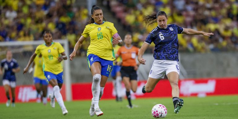 Empate com Argentina conclui período de testes na seleção feminina empate-com-argentina-conclui-periodo-de-testes-na-selecao-feminina
